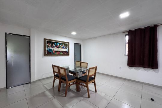Sala de casa à venda com 3 quartos, 200m² em Jacarepaguá, Rio de Janeiro