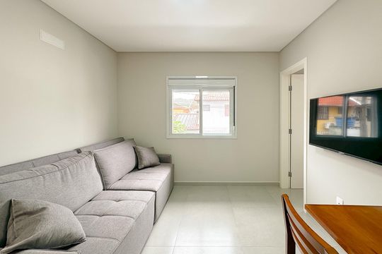 Sala de apartamento para alugar com 1 quarto, 50m² em Cachoeira do Bom Jesus, Florianópolis
