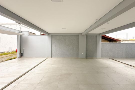 Garagem de apartamento para alugar com 1 quarto, 50m² em Cachoeira do Bom Jesus, Florianópolis