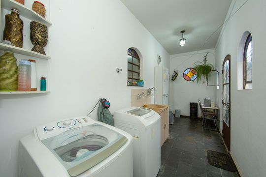 AREA DE SERVICO de casa à venda com 4 quartos, 360m² em Minas Brasil, Belo Horizonte