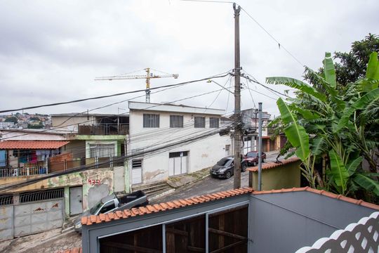 Varanda de casa à venda com 3 quartos, 178m² em Jardim Miriam, São Paulo