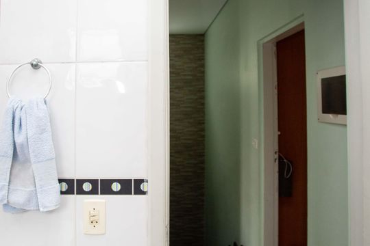 Banheiro Social de casa à venda com 3 quartos, 178m² em Jardim Miriam, São Paulo