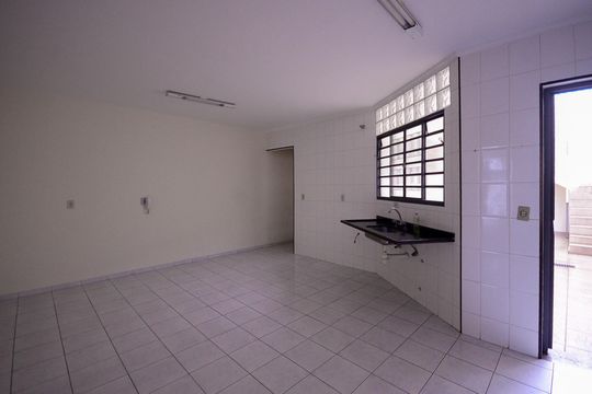 Edícula - Cozinha  de casa à venda com 3 quartos, 184m² em Vila Gumercindo, São Paulo