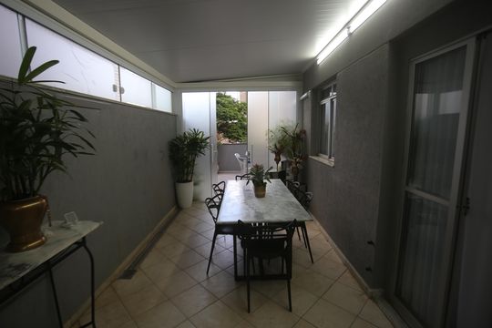 Area privativa de kitnet/studio para alugar com 1 quarto, 320m² em Barreiro, Belo Horizonte