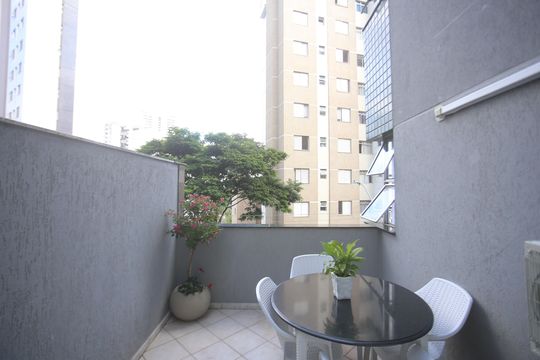 Area privativa de kitnet/studio para alugar com 1 quarto, 320m² em Barreiro, Belo Horizonte