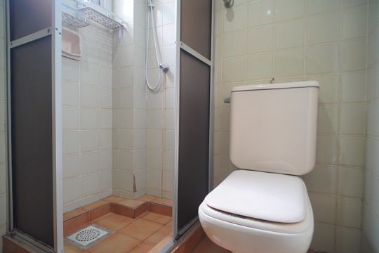Banheiro de apartamento para alugar com 2 quartos, 52m² em Scharlau, São Leopoldo