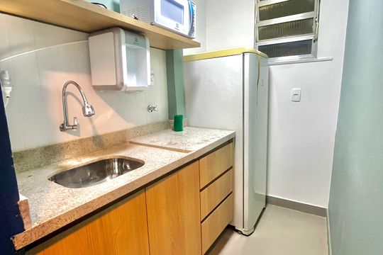 Cozinha de apartamento à venda com 1 quarto, 36m² em Copacabana, Rio de Janeiro