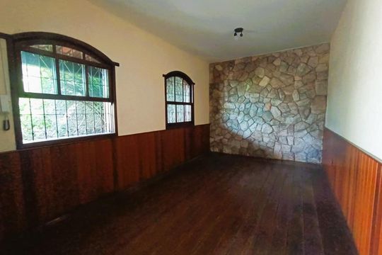 Casa para alugar com 4 quartos, 378m² em Venda Nova, Belo Horizonte