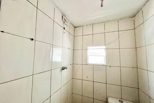 Banheiro de casa para alugar com 1 quarto, 33m² em Vila Aurora (zona Norte), São Paulo