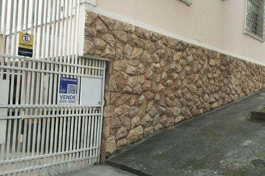 placa instalada 12/03/2026 GANU-83 de apartamento para alugar com 2 quartos, 65m² em Sion, Belo Horizonte