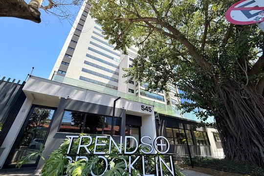 Fachada  de apartamento para alugar com 3 quartos, 94m² em Vila Cordeiro, São Paulo