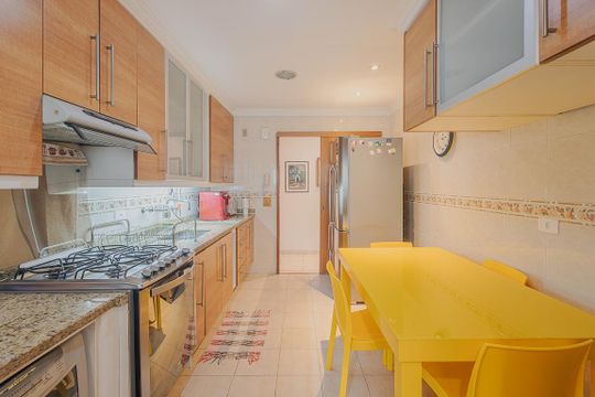 Cozinha de apartamento para alugar com 3 quartos, 169m² em Sumaré, São Paulo