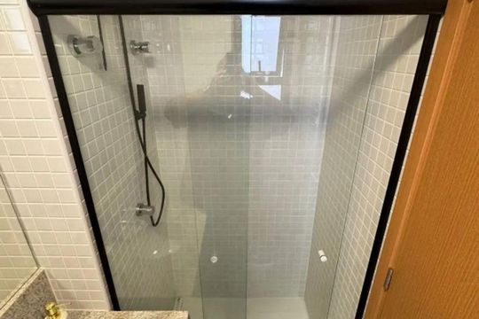 Banheiro de apartamento para alugar com 1 quarto, 34m² em Jardim Armação, Salvador