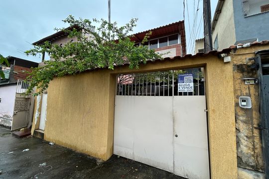 Fachada de casa para alugar com 2 quartos, 208m² em Abolição, Rio de Janeiro