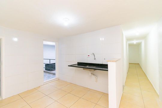 Cozinha de casa para alugar com 2 quartos, 49m² em Vila Bela, São Paulo