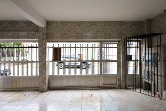 Garagem de casa à venda com 3 quartos, 536m² em Jardim Alto Pedroso, São Paulo