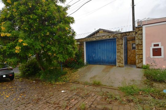 Fachada de casa à venda com 3 quartos, 100m² em Bosque de Barão Geraldo, Campinas