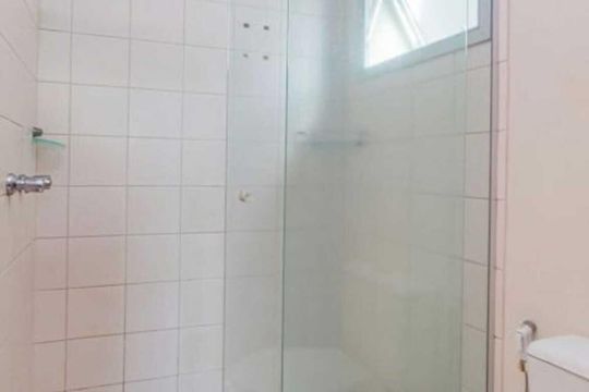 Banheiro 4 de apartamento para alugar com 3 quartos, 197m² em Rio Branco, Porto Alegre