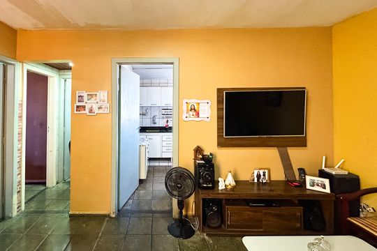 Apartamento à venda com 2 quartos, 50m² em Vila Beneves, Contagem