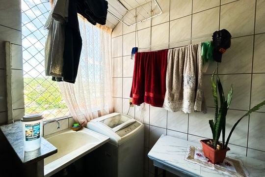 Apartamento à venda com 2 quartos, 50m² em Vila Beneves, Contagem