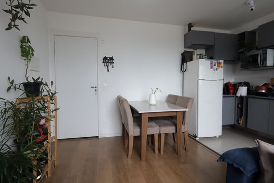 Sala de apartamento para alugar com 2 quartos, 42m² em Jardim Maria Duarte, São Paulo