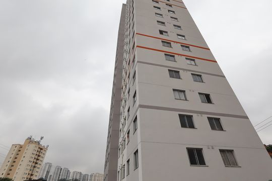 Fachada de apartamento para alugar com 2 quartos, 42m² em Jardim Maria Duarte, São Paulo