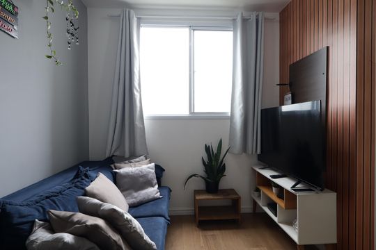 Sala de apartamento para alugar com 2 quartos, 42m² em Jardim Maria Duarte, São Paulo