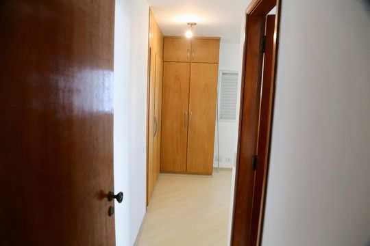 Quarto de apartamento à venda com 4 quartos, 180m² em Campo Belo, São Paulo
