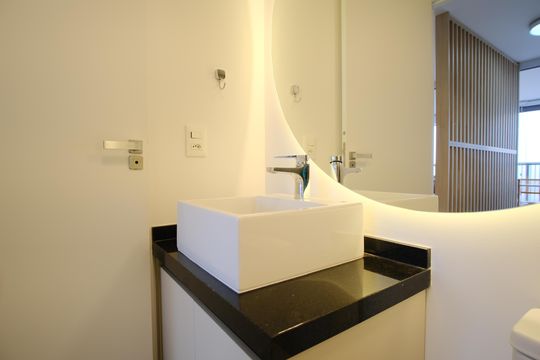 Banheiro de kitnet/studio para alugar com 1 quarto, 33m² em Vila Gomes Cardim, São Paulo