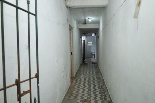 Corredor de casa à venda com 2 quartos, 250m² em Cidade Antônio Estêvão de Carvalho, São Paulo