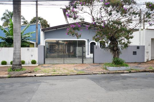 Fachada de casa à venda com 4 quartos, 198m² em Taquaral, Campinas