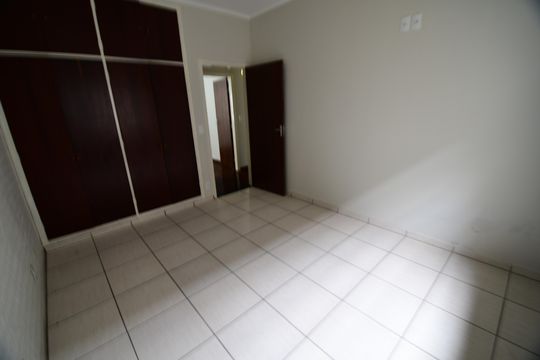 Quarto 2 de casa à venda com 4 quartos, 198m² em Taquaral, Campinas