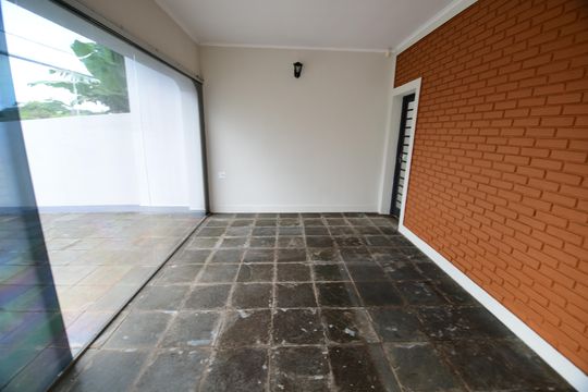 Varanda de casa à venda com 4 quartos, 198m² em Taquaral, Campinas