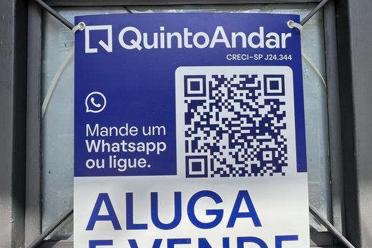 Placa de apartamento à venda com 2 quartos, 80m² em Pinheiros, São Paulo