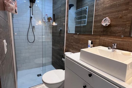Banheiro de casa à venda com 3 quartos, 115m² em Vila Heliopolis, São Paulo