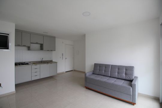 Sala de apartamento à venda com 1 quarto, 35m² em Taquara, Rio de Janeiro