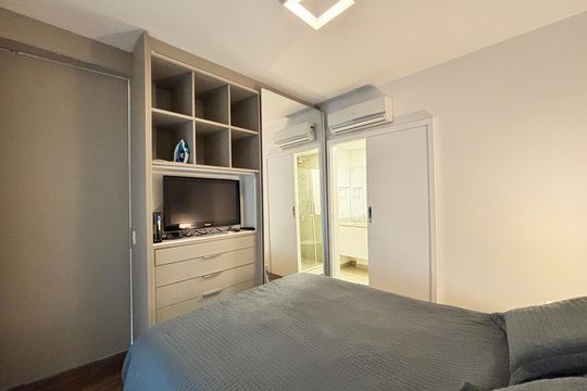 Suíte de apartamento para alugar com 1 quarto, 54m² em Vila Olímpia, São Paulo