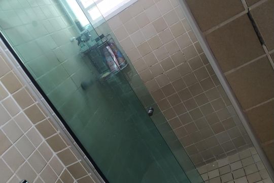 Banheiro de apartamento à venda com 3 quartos, 67m² em Jardim Garcia, Campinas