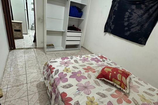 Quarto de casa para alugar com 2 quartos, 80m² em Jardim Danfer, São Paulo