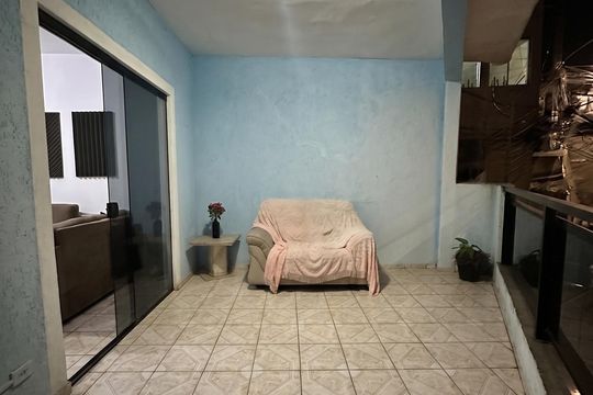 Varanda de casa para alugar com 2 quartos, 80m² em Jardim Danfer, São Paulo