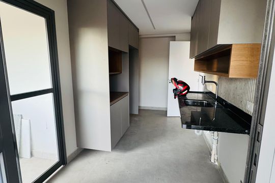 Cozinha de apartamento para alugar com 3 quartos, 110m² em Barra Funda, São Paulo