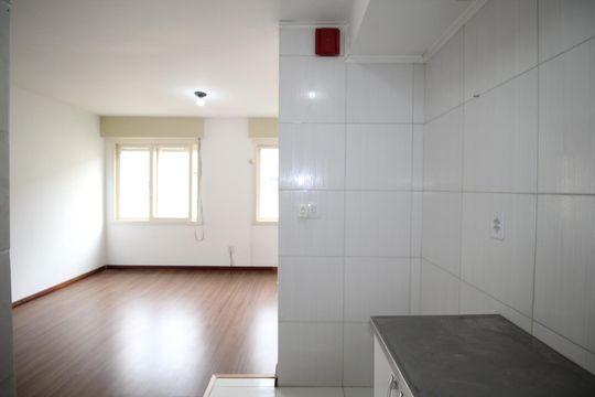 Cozinha de kitnet/studio à venda com 0 quarto, 39m² em Jardim Dona Leopoldina, Porto Alegre