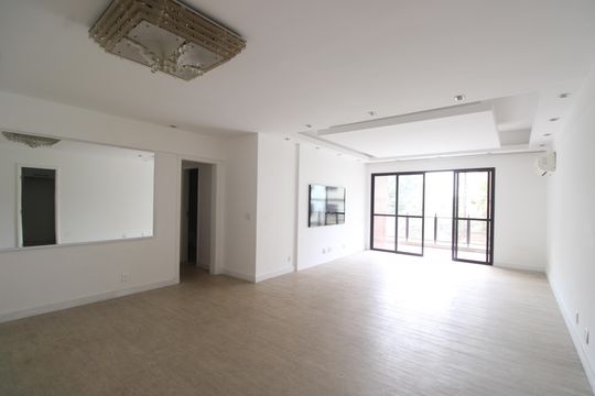 Apartamento à venda com 4 quartos, 180m² em Jacarepaguá, Rio de Janeiro