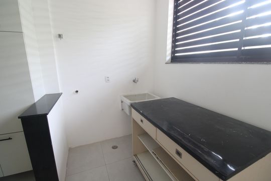 Área de serviço de apartamento à venda com 4 quartos, 180m² em Jacarepaguá, Rio de Janeiro