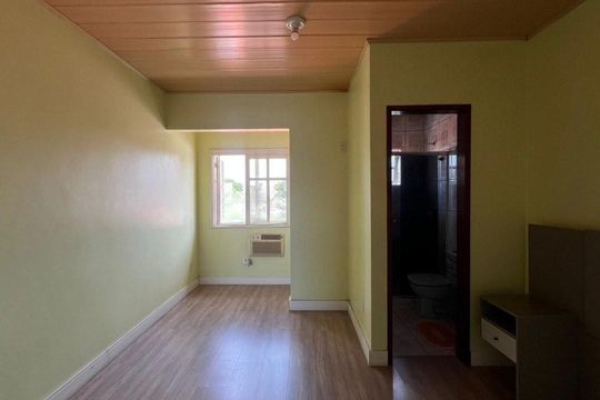 Quarto 2 de casa à venda com 2 quartos, 142m² em Mato Grande, Canoas