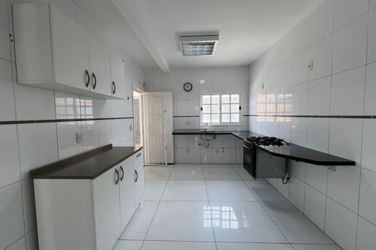 Cozinha de casa à venda com 2 quartos, 142m² em Mato Grande, Canoas