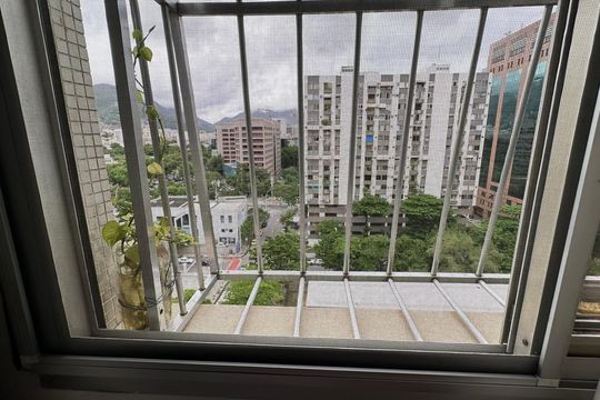 Vista da janela de apartamento à venda com 3 quartos, 66m² em Cidade Nova, Rio de Janeiro