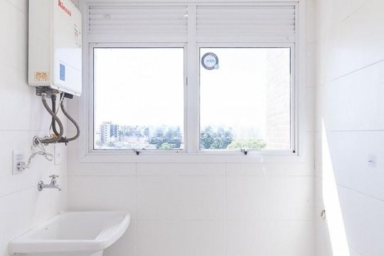 Lavanderia de apartamento para alugar com 1 quarto, 52m² em Azenha, Porto Alegre