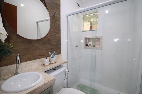 Banheiro 2 de apartamento à venda com 3 quartos, 67m² em Utinga, Santo André