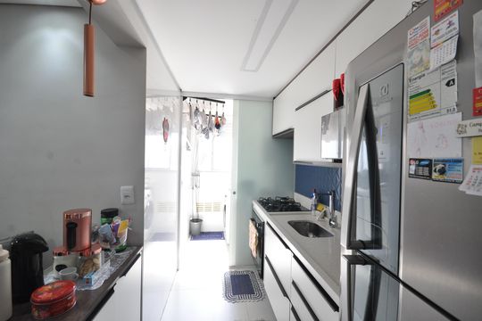 Cozinha de apartamento para alugar com 3 quartos, 68m² em Guapira, São Paulo